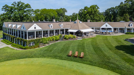 Why Architects Trust Our Drone Services
Professional Expertise: Our team works closely with architects to deliver visuals tailored to their specific needs.
Advanced Technology: We use state-of-the-art drones to ensure the highest quality imagery and data.
Custom Solutions: We adapt our services to suit each projects unique requirements.
Safety and Compliance: Our licensed drone operators follow all FAA regulations, ensuring safe and reliable operations.