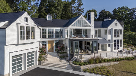 Why Architects Trust Our Drone Services
Professional Expertise: Our team works closely with architects to deliver visuals tailored to their specific needs.
Advanced Technology: We use state-of-the-art drones to ensure the highest quality imagery and data.
Custom Solutions: We adapt our services to suit each projects unique requirements.
Safety and Compliance: Our licensed drone operators follow all FAA regulations, ensuring safe and reliable operations.